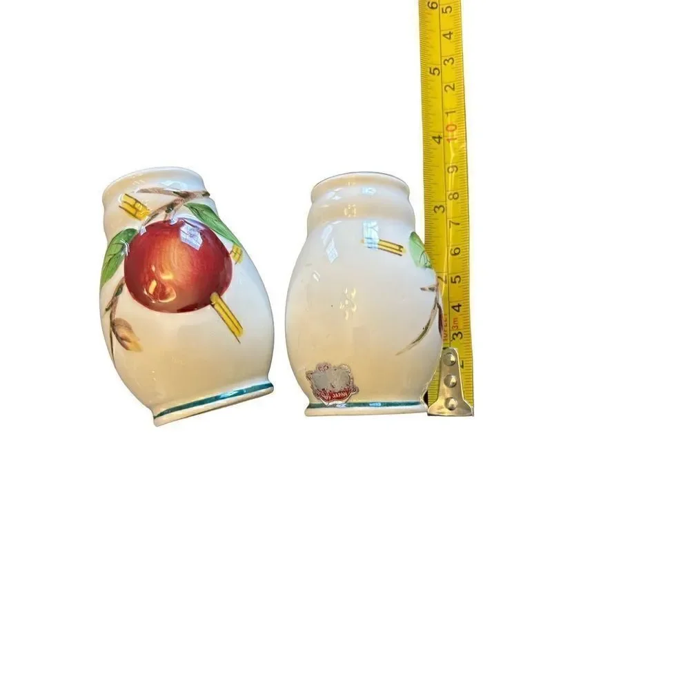 Vintage— UCAGCO Crab Apple salt & pepper shakers *w maker stickers*
